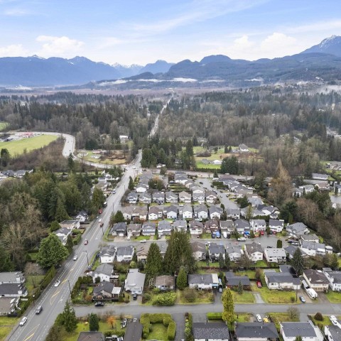 Photo 8 at 22421 Streng Avenue, East Central, Maple Ridge Photo 8 at 22421 Streng Avenue, East Central, Maple Ridge