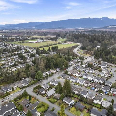 Photo 9 at 22421 Streng Avenue, East Central, Maple Ridge Photo 9 at 22421 Streng Avenue, East Central, Maple Ridge