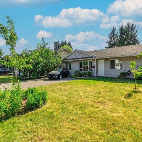Photo 2 at 11861 Gee Street, East Central, Maple Ridge Photo 2 at 11861 Gee Street, East Central, Maple Ridge