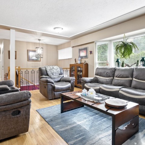 Photo 7 at 12380 216 Street, West Central, Maple Ridge Photo 7 at 12380 216 Street, West Central, Maple Ridge