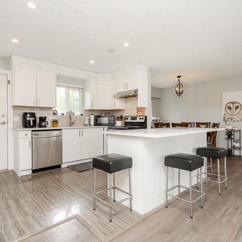 Photo 10 at 11278 206 Street, Southwest Maple Ridge, Maple Ridge Photo 10 at 11278 206 Street, Southwest Maple Ridge, Maple Ridge
