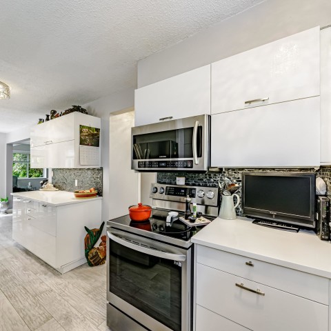Photo 5 at 11956 214 Street, West Central, Maple Ridge Photo 5 at 11956 214 Street, West Central, Maple Ridge