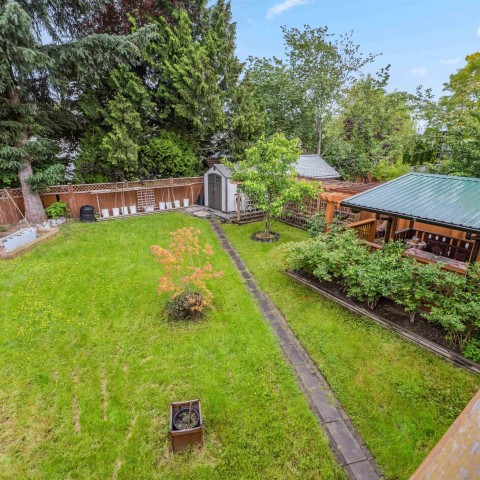 Photo 3 at 12281 233a Street, East Central, Maple Ridge Photo 3 at 12281 233a Street, East Central, Maple Ridge