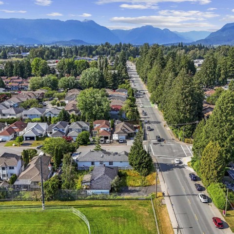 Photo 3 at 11593 207 Street, Southwest Maple Ridge, Maple Ridge Photo 3 at 11593 207 Street, Southwest Maple Ridge, Maple Ridge