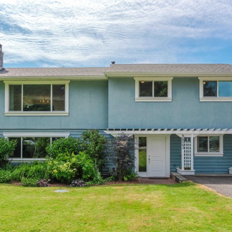 Photo 2 at 8823 Nash Street, Fort Langley, Langley Photo 2 at 8823 Nash Street, Fort Langley, Langley