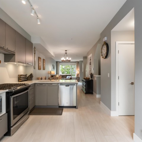 Photo 7 at 31 - 8217 204b Street, Willoughby Heights, Langley Photo 7 at 31 - 8217 204b Street, Willoughby Heights, Langley