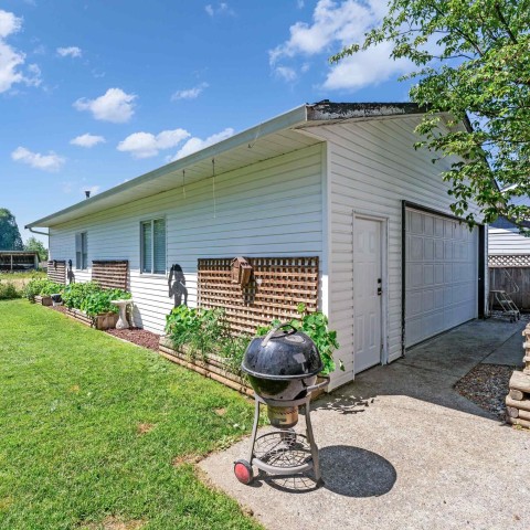 Photo 5 at 22924 88 Avenue, Fort Langley, Langley Photo 5 at 22924 88 Avenue, Fort Langley, Langley