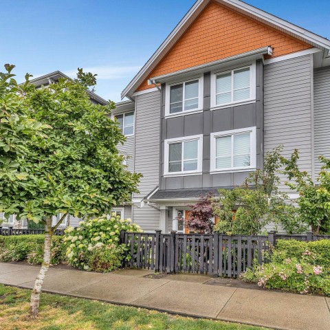 Photo 2 at 18 - 20856 76 Avenue, Willoughby Heights, Langley Photo 2 at 18 - 20856 76 Avenue, Willoughby Heights, Langley