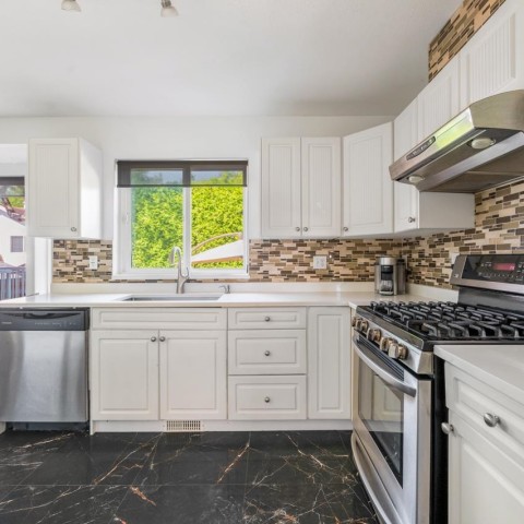 Photo 11 at 23669 118a Avenue, Cottonwood MR, Maple Ridge Photo 11 at 23669 118a Avenue, Cottonwood MR, Maple Ridge