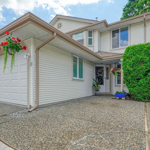 Photo 3 at 102 - 9045 Walnut Grove Drive, Walnut Grove, Langley Photo 3 at 102 - 9045 Walnut Grove Drive, Walnut Grove, Langley