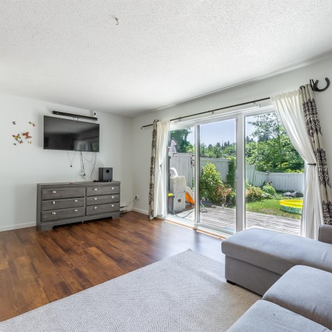 Photo 4 at 5123 203 Street, Langley City, Langley Photo 4 at 5123 203 Street, Langley City, Langley