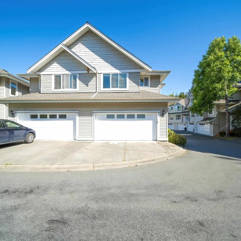 Photo 2 at 24 - 8568 209 Street, Walnut Grove, Langley Photo 2 at 24 - 8568 209 Street, Walnut Grove, Langley