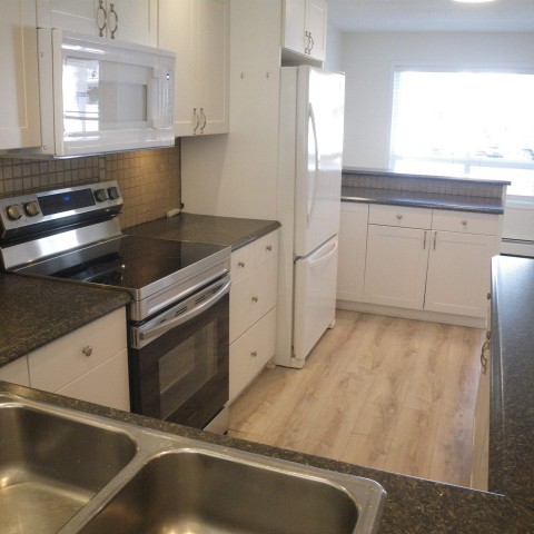 Photo 8 at 4 - 19952 56 Avenue, Langley City, Langley Photo 8 at 4 - 19952 56 Avenue, Langley City, Langley