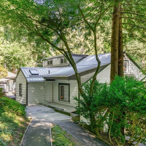 Photo 5 at 9455 Byrnes Road, Thornhill MR, Maple Ridge Photo 5 at 9455 Byrnes Road, Thornhill MR, Maple Ridge