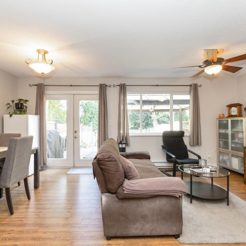 Photo 5 at 12123 Schmidt Crescent, Northwest Maple Ridge, Maple Ridge Photo 5 at 12123 Schmidt Crescent, Northwest Maple Ridge, Maple Ridge