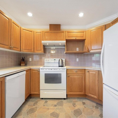 Photo 15 at 190 - 20391 96 Avenue, Walnut Grove, Langley Photo 15 at 190 - 20391 96 Avenue, Walnut Grove, Langley