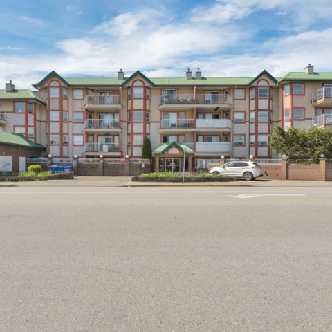 Photo 2 at 213 - 22661 Lougheed Highway, East Central, Maple Ridge Photo 2 at 213 - 22661 Lougheed Highway, East Central, Maple Ridge