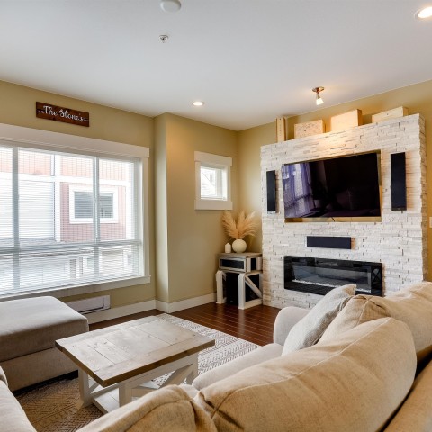 Photo 4 at 17 - 7298 199a Street, Willoughby Heights, Langley Photo 4 at 17 - 7298 199a Street, Willoughby Heights, Langley