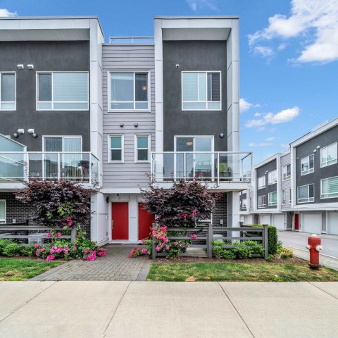 Photo 1 at 1 - 19628 55a Avenue, Langley City, Langley Photo 1 at 1 - 19628 55a Avenue, Langley City, Langley