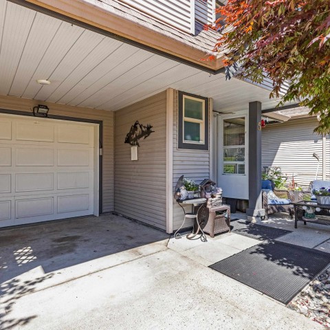 Photo 4 at 5 - 22980 Abernethy Lane, East Central, Maple Ridge Photo 4 at 5 - 22980 Abernethy Lane, East Central, Maple Ridge