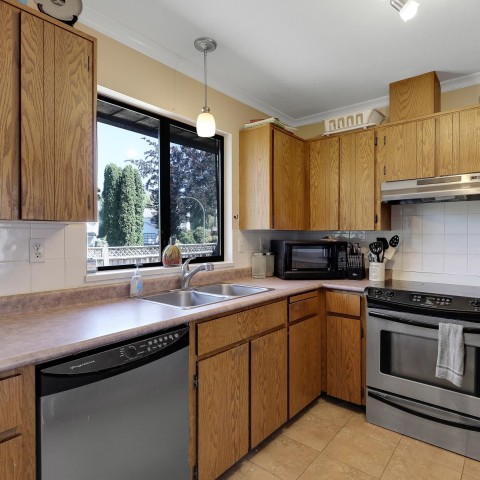 Photo 9 at 22705 124 Avenue, East Central, Maple Ridge Photo 9 at 22705 124 Avenue, East Central, Maple Ridge