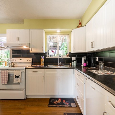 Photo 8 at 11620 210 Street, Southwest Maple Ridge, Maple Ridge Photo 8 at 11620 210 Street, Southwest Maple Ridge, Maple Ridge