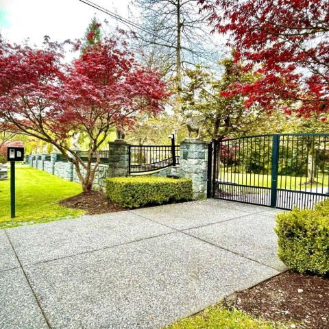Photo 3 at 10721 268 Street, Thornhill MR, Maple Ridge Photo 3 at 10721 268 Street, Thornhill MR, Maple Ridge