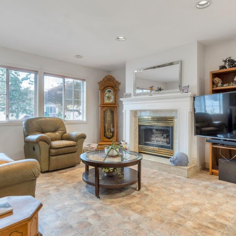 Photo 5 at 18 - 5051 203 Street, Langley City, Langley Photo 5 at 18 - 5051 203 Street, Langley City, Langley