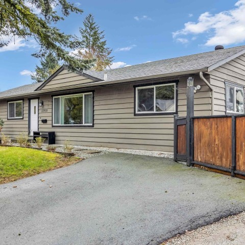 Photo 2 at 22938 Fuller Avenue, East Central, Maple Ridge Photo 2 at 22938 Fuller Avenue, East Central, Maple Ridge