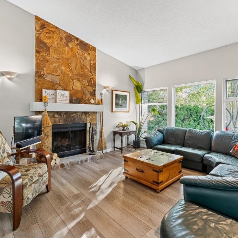 Photo 11 at 11790 212 Street, Southwest Maple Ridge, Maple Ridge Photo 11 at 11790 212 Street, Southwest Maple Ridge, Maple Ridge