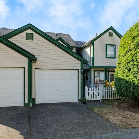 Photo 2 at 205 - 20675 118 Avenue, Southwest Maple Ridge, Maple Ridge Photo 2 at 205 - 20675 118 Avenue, Southwest Maple Ridge, Maple Ridge