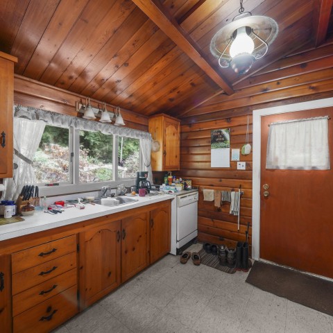 Photo 6 at 10941 249 Street, Thornhill MR, Maple Ridge Photo 6 at 10941 249 Street, Thornhill MR, Maple Ridge