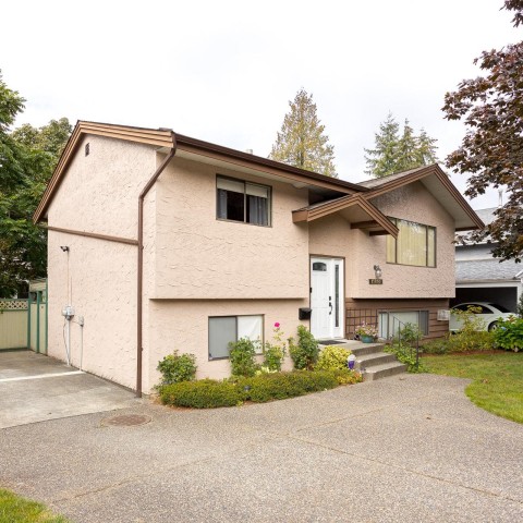 Photo 3 at 11809 230 Street, East Central, Maple Ridge Photo 3 at 11809 230 Street, East Central, Maple Ridge
