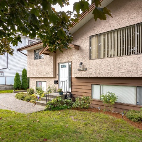 Photo 4 at 11809 230 Street, East Central, Maple Ridge Photo 4 at 11809 230 Street, East Central, Maple Ridge