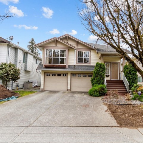 Photo 2 at 11469 207 Street, Southwest Maple Ridge, Maple Ridge Photo 2 at 11469 207 Street, Southwest Maple Ridge, Maple Ridge