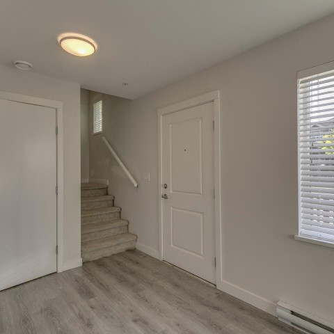 Photo 5 at 5 - 20451 84 Avenue, Willoughby Heights, Langley Photo 5 at 5 - 20451 84 Avenue, Willoughby Heights, Langley