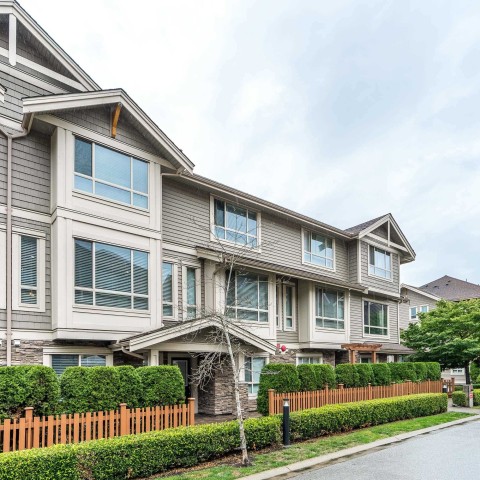 Photo 2 at 22 - 19752 55a Avenue, Langley City, Langley Photo 2 at 22 - 19752 55a Avenue, Langley City, Langley