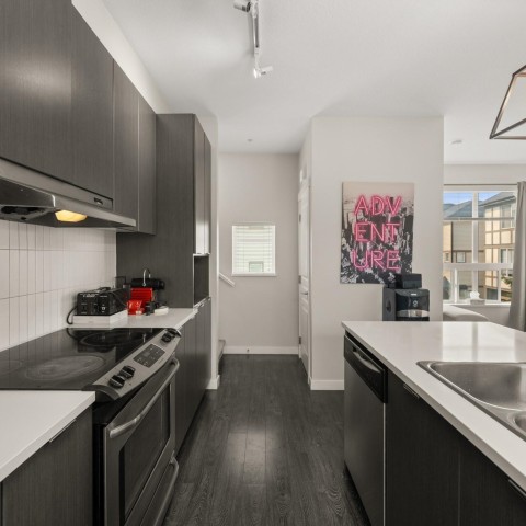 Photo 11 at 52 - 7848 209 Street, Willoughby Heights, Langley Photo 11 at 52 - 7848 209 Street, Willoughby Heights, Langley