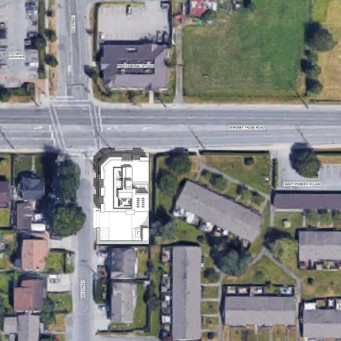 Photo 6 at 23004 Dewdney Trunk Road, East Central, Maple Ridge Photo 6 at 23004 Dewdney Trunk Road, East Central, Maple Ridge