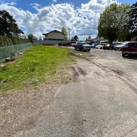 Photo 11 at 23004 Dewdney Trunk Road, East Central, Maple Ridge Photo 11 at 23004 Dewdney Trunk Road, East Central, Maple Ridge