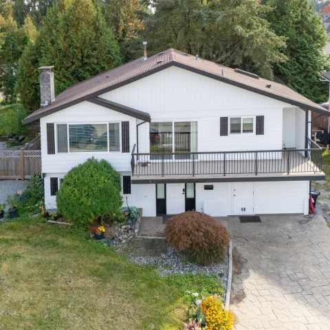 Photo 3 at 21028 119 Avenue, Southwest Maple Ridge, Maple Ridge Photo 3 at 21028 119 Avenue, Southwest Maple Ridge, Maple Ridge