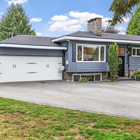 Photo 2 at 21554 Berry Avenue, West Central, Maple Ridge Photo 2 at 21554 Berry Avenue, West Central, Maple Ridge