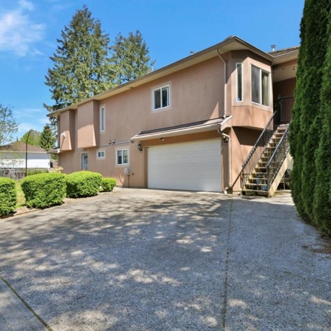Photo 3 at 21008 Barker Avenue, Southwest Maple Ridge, Maple Ridge Photo 3 at 21008 Barker Avenue, Southwest Maple Ridge, Maple Ridge