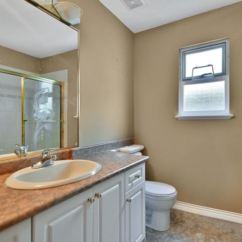 Photo 8 at 21008 Barker Avenue, Southwest Maple Ridge, Maple Ridge Photo 8 at 21008 Barker Avenue, Southwest Maple Ridge, Maple Ridge