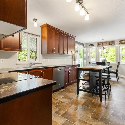 Photo 14 at 11385 248 Street, Cottonwood MR, Maple Ridge Photo 14 at 11385 248 Street, Cottonwood MR, Maple Ridge