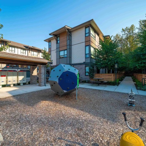 Photo 5 at 23 - 19918 75a Avenue, Willoughby Heights, Langley Photo 5 at 23 - 19918 75a Avenue, Willoughby Heights, Langley