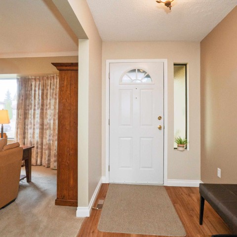 Photo 2 at 21056 Barker Avenue, Southwest Maple Ridge, Maple Ridge Photo 2 at 21056 Barker Avenue, Southwest Maple Ridge, Maple Ridge