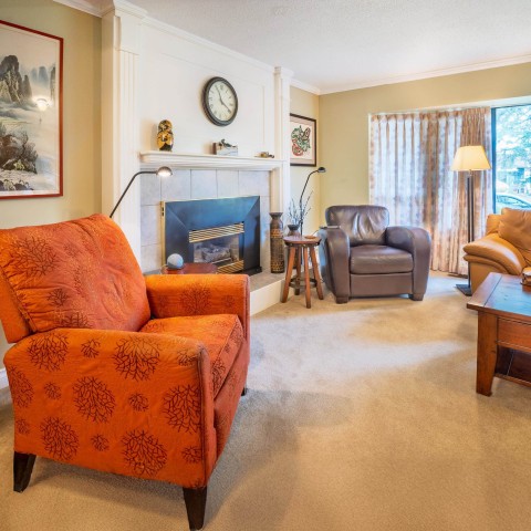 Photo 4 at 21056 Barker Avenue, Southwest Maple Ridge, Maple Ridge Photo 4 at 21056 Barker Avenue, Southwest Maple Ridge, Maple Ridge