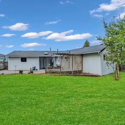 Photo 3 at 23369 117b Avenue, Cottonwood MR, Maple Ridge Photo 3 at 23369 117b Avenue, Cottonwood MR, Maple Ridge