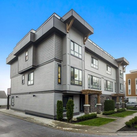 Photo 2 at 14 - 19670 55a Avenue, Langley City, Langley Photo 2 at 14 - 19670 55a Avenue, Langley City, Langley